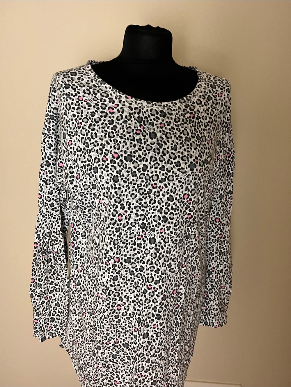 Victorias  Secret Long Sleeve Leopard Print Pajama  - White with Pink Accents